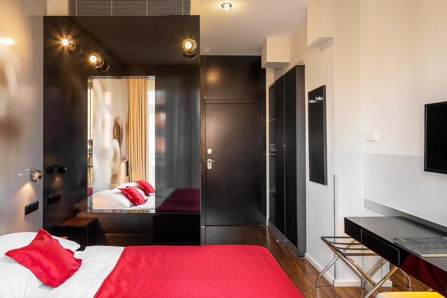 Perla Hotel Prague Exterior photo